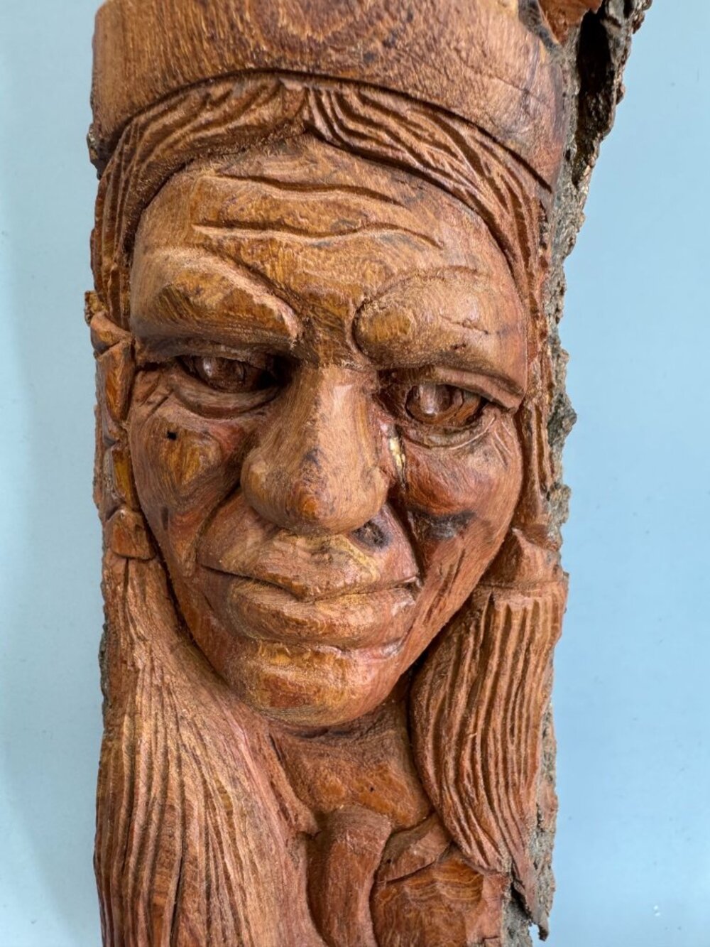 Hand Carved Wood Wall Plaque Figural Face Tribal Folk Art Bark Edge Signed 14" - Picture 5 of 8